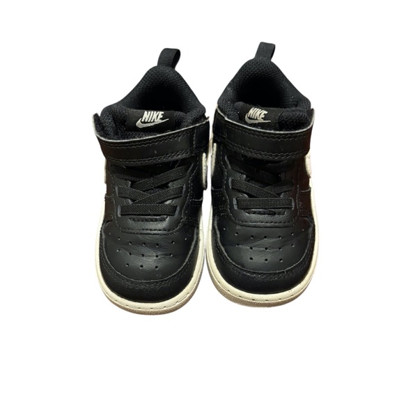Nike Court Borough Low 2 TD in Black and White Child Size 6 - Picture 1 of 8